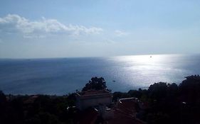 Amazing Sea View, Free Parking, Near To The Centre
