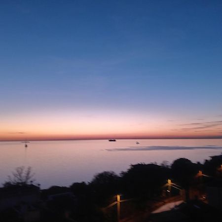 Ferienwohnung Amazing Sea View, Free Parking, Near To The Centre Triest Exterior foto