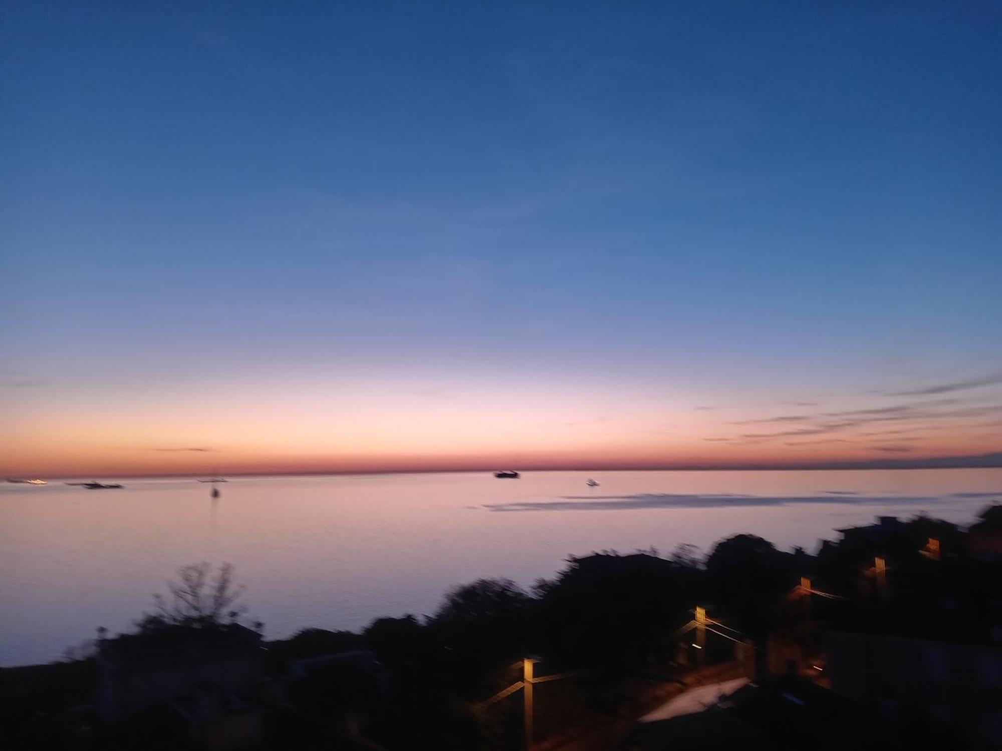 Ferienwohnung Amazing Sea View, Free Parking, Near To The Centre Triest Exterior foto